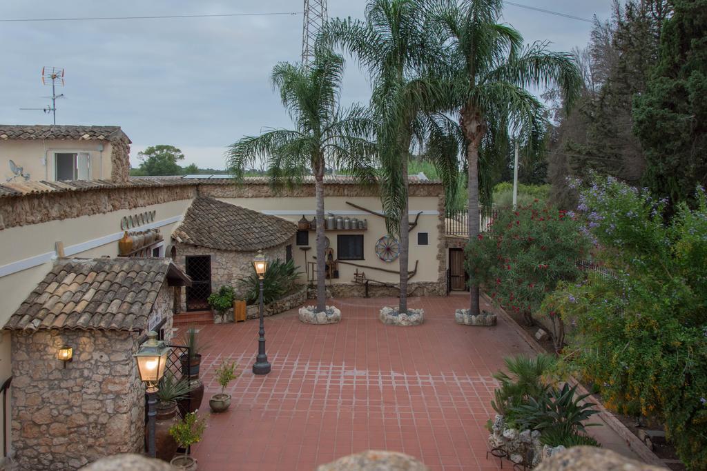 סירקוזה Agriturismo Papyrus מראה חיצוני תמונה